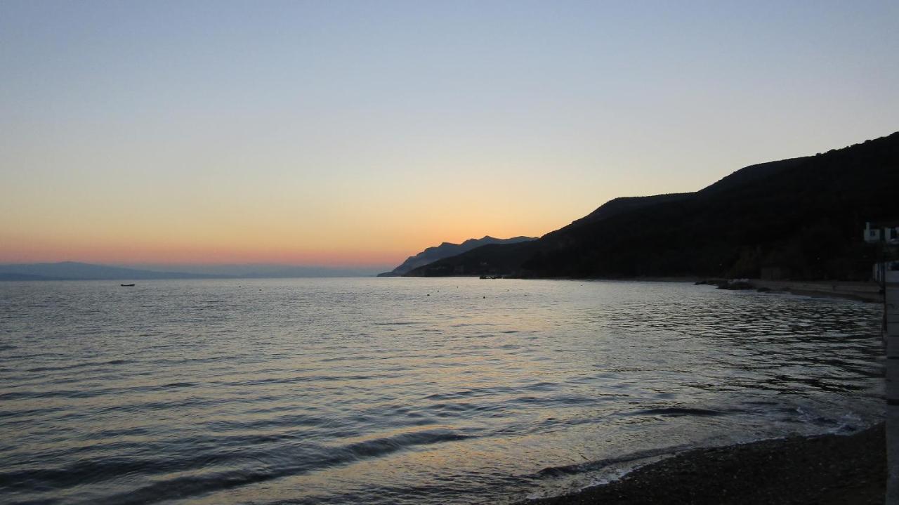 Aurora Apartment Platanias  Bagian luar foto