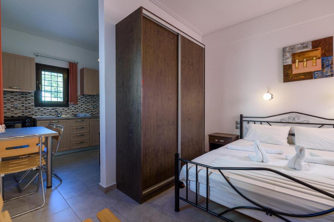 Aurora Apartment Platanias  Bagian luar foto